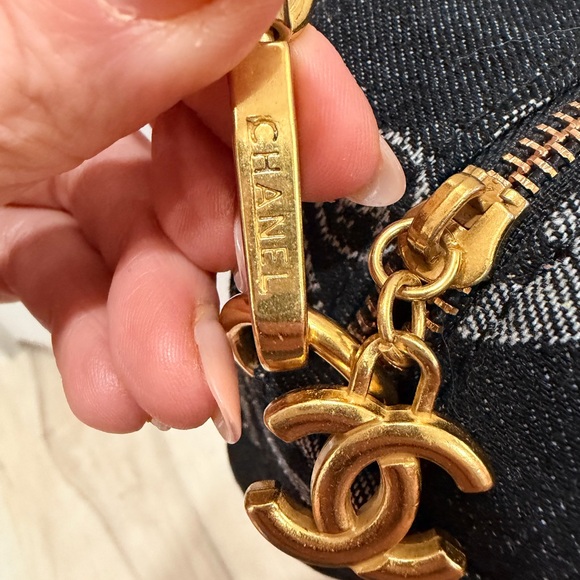 Chanel (Makeup/Novelty) Black Denim CC Crossbody with 2 removable straps! - New! - Picture 11 of 15